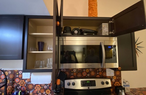 Paradise Lakes Condominio | Relive the 1970's at Boogie Nights in Paradise Lakes. Groovy Baby!