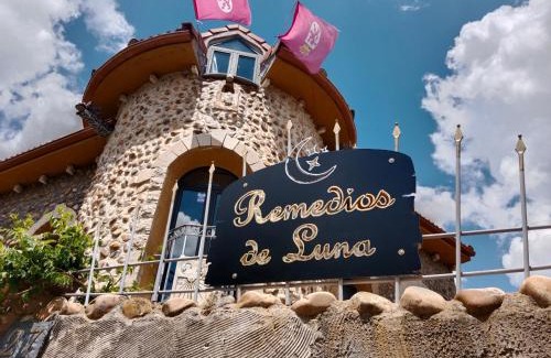 Chozas de Abajo Casa | Remedios de Luna