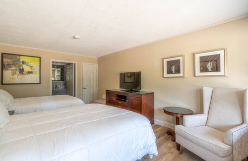 Wappapello Complejo | Remodeled 2 Queen Room with high speed internet