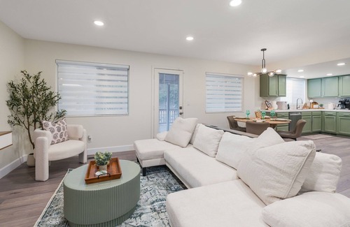 Reno/Tahoe Airport Casa | Remodeled 4BR Home w/Game Room & Backyard Deck