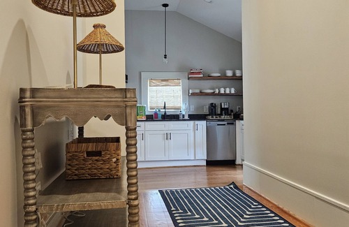 Winston - Salem Casa | Remodeled historic home! Steps away from dining & shops - Easy walk to Old Salem