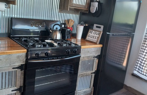 Recluse Cabina | Remote cabin for newlyweds or hunters. Wildlife, solitude, stillness abound.