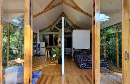 Siquijor Chalet De Esquí | Remote Home near Secret Lagoon with Motorcycle