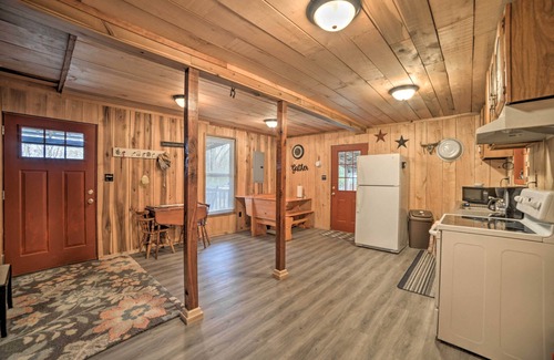 New Concord Cabina | Cabina remota con pozo de fuego y estanque, cerca del lago Kentucky