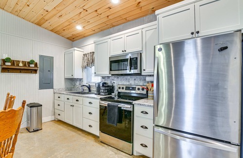 New Albany Casa | Remote Work-Friendly New Albany Home 5 Mi to Dtwn!