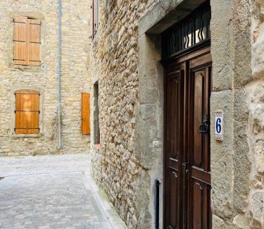 Mailhac Cama Y Desayuno | Remparts House