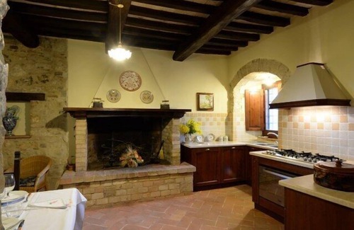 Loreto Casa | Monasterio renovado del siglo XIII, rodeado de viñedos galardonados