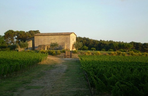Loreto Casa | Monasterio renovado del siglo XIII, rodeado de viñedos galardonados
