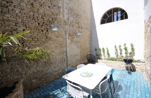 Ars-en-Re Casa | Renovado y lleno de encanto en el pueblo de Ars en Re