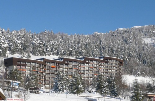 Villard-de-Lans Apartamento | Apartamento renovado con balcón orientado al sur, cerca de tiendas y aparcamiento gratuito