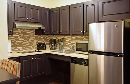 Beckett Ridge Apartamento | Renovated Studio | Fitness Center, Indoor Pool