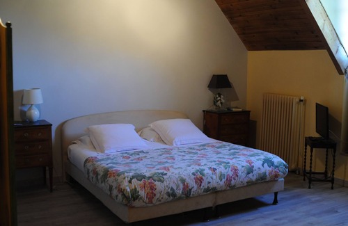 Paray-le-Fresil Otro | Castillo del siglo 17 en pleno corazon del bourbonnais