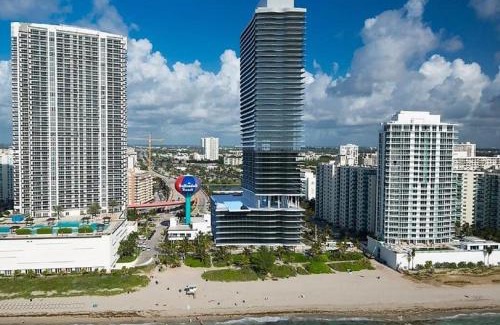 Hollywood South Central Beach Apartamento | Rent in LYFE Resort