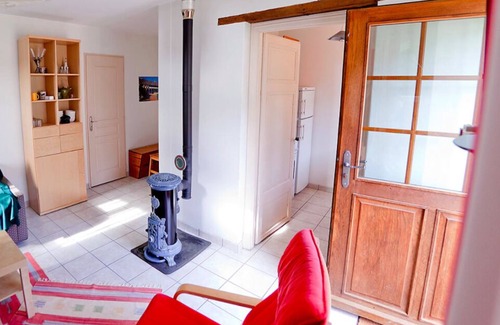 Joyeux Apartamento | Alquiler-Gîte La Petite Maison-Vista al Parque-Baño privado con bañera