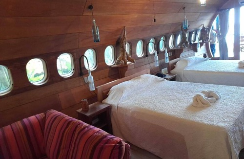 Manuel Antonio Complejo | Repurposed Cockpit Cabana w PRIVATE outdoor Soaking TUB