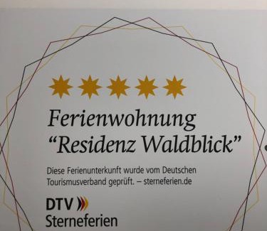 Wachenheim an der Weinstrasse Apartamento | Residenz Waldblick 5 STERNE Penthouse-Ferienwohnung Klassifizierung DTV