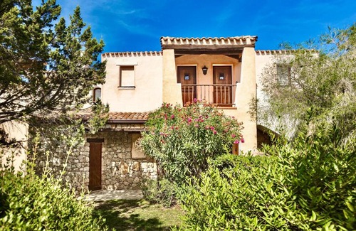 Liscia di Vacca Apartamento | Residence con piscina a Liscia di Vacca, 350 mt dal mare, 3 km da Porto Cervo