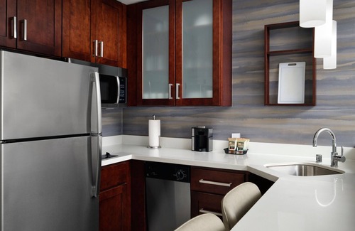 Ashwaubenon Hotel | Residence Inn by Marriott Green Bay Downtown