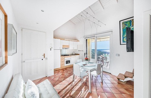 Soiano del Lago Apartamento | Residence Stropea 5 Apartment by Wonderful Italy