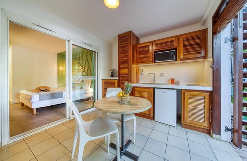 L'Ermitage-les-Bains Apartamento | Residence Tropic Appart'hotel