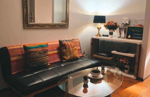 Las Rejas Hotel | Residencial Universitaria