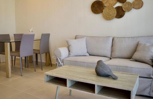 Maleme Apartamento | Resitour - Aphrodite Beachfront