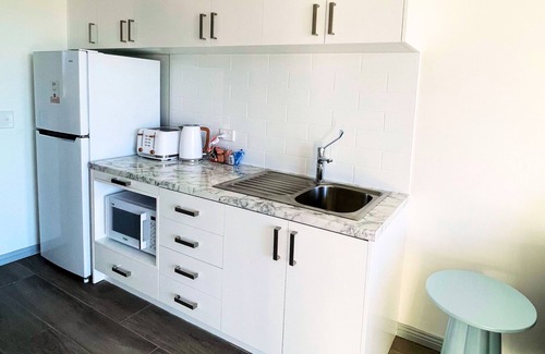 Windang Hotel | Resort on Cedar