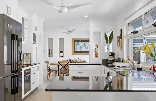 Twin Waters Apartamento | Resort Style Home With Pool Twin Waters