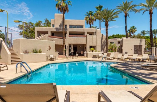 Biltmore Courts Casa | Resort Style Living In Phoenix's Most Exclusive Gated Community!