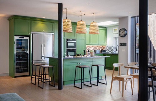 Trevone Casa | Rest Harrow - super stylish house, walking distance to Trevone beach