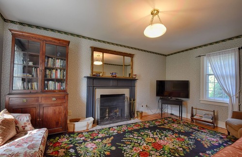 Lexington Casa | Restaurada 1840 Casa con jardines en el Centro Histórico