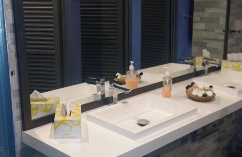 Moroni Hotel | Retaj Moroni Hotel