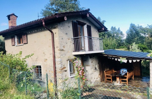 Alto Malcantone Cabaña | Retreat in nature:relax, walks, MT trails from the house, fireplace, WIFI