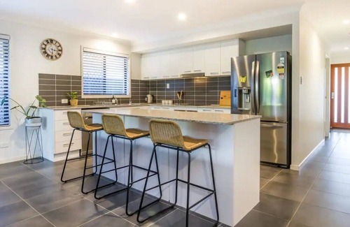 Dakabin Casa | Charming 3BR House in the Heart of Dakabin