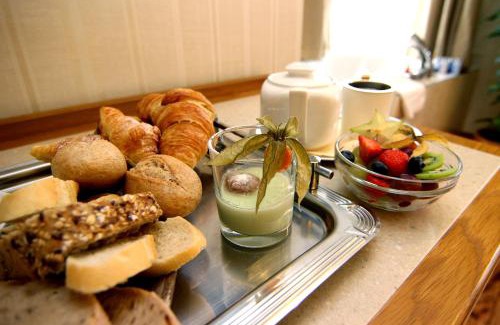 Brezova Hotel | Retro Riverside Wellness Resort