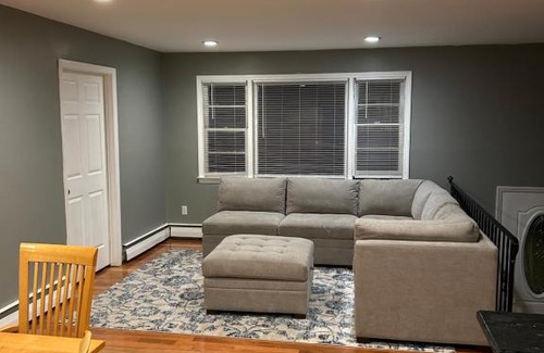 Danbury Casa | Reunions at Candlewood Lake