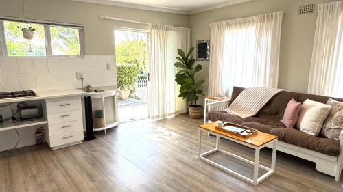 Hunter's Home Casa | Rexford Cottage