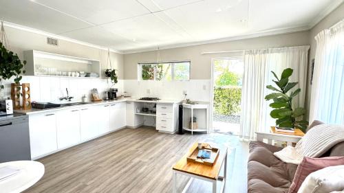 Hunter's Home Casa | Rexford Cottage