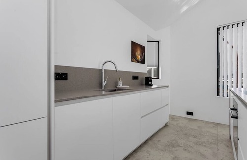 Vesturbær Apartamento | Reykjavik Luxery Hotel Apartment KARTULI