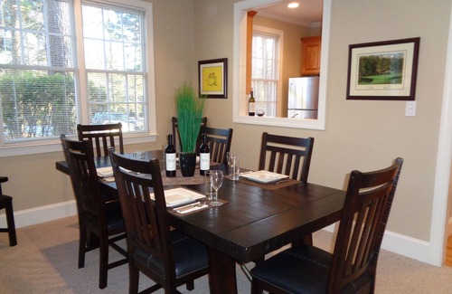 Lake Oconee Cabaña | REYNOLDS GOLF COTTAGE. INQUIRE ABOUT OUR LONG-TERM RENTAL TERMS AND PRICING.