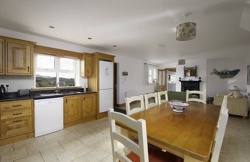Town Lots Chalet De Esquí | Rhea Holiday Home Bantry