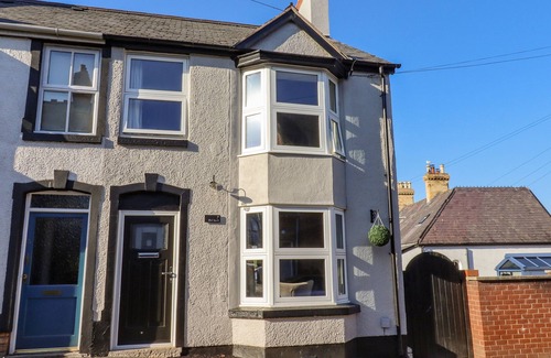 Ruthin Cabaña | Rhif Saith