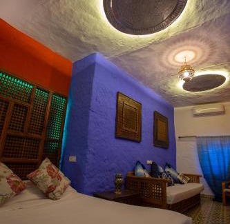 Medina of Chefchaouen Hotel | Riad Alia Suites SPA