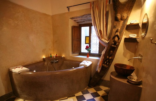 Diour Jdad Casa | La Douiria, tu propio Riad mini-marroquí privado.