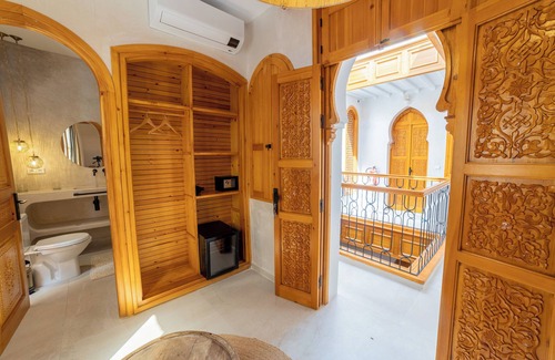 Medina of Chefchaouen Hotel | RIAD NILA