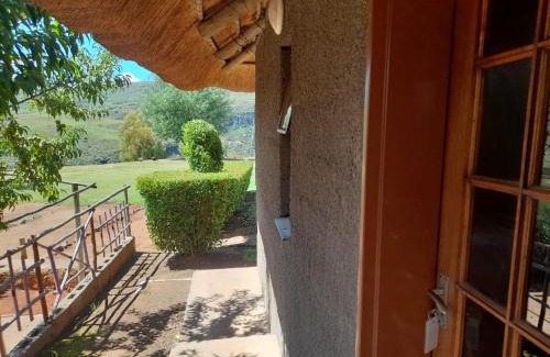 Mafeteng Cabina | Ribaneng Lodge & cultural village