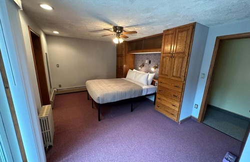 Berlin Apartamento | Ride From the Doorway!