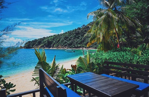 Sibu Island Complejo | Rimba Resort - Dive Centre and Spa