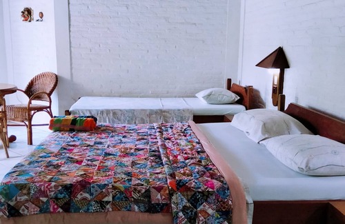 Lovina Cama Y Desayuno | Rini Hotel