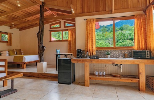 Canaan Cabina | Rio Chirripo